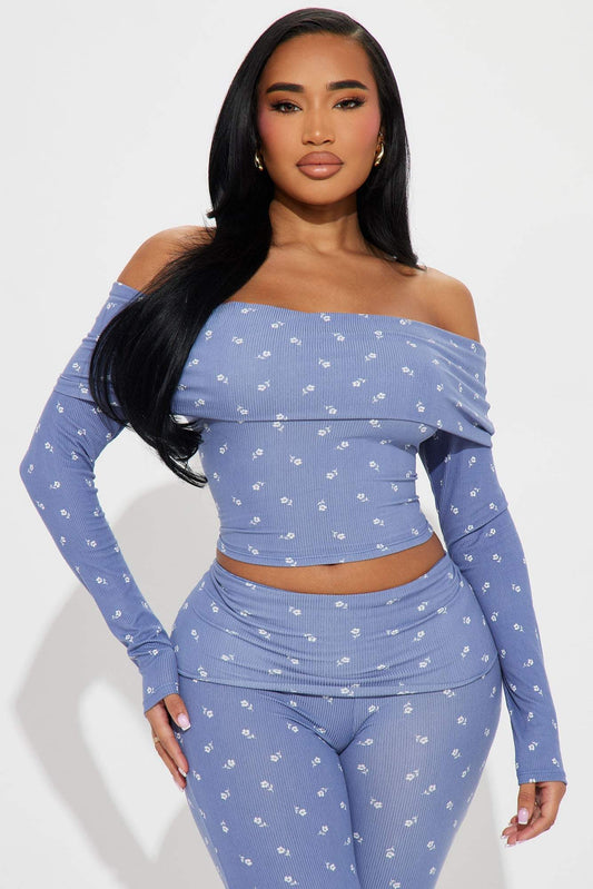 Bella Ditsy Floral Flare Pant set - Blue/comboAvailable In Blue/combo. Long Sleeve Top and Flare Leg Pant Set Stretch Regular 33" Inseam Elastic Waistband Self: 87% Polyester 13% Spandex Imported California PropMatching SetsBella Ditsy Floral Flare Pant set