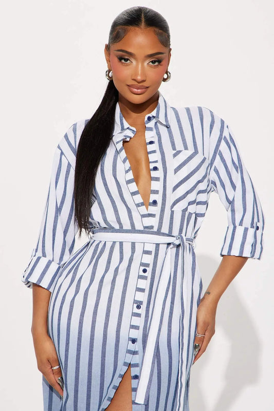 Annalisa Midi Shirt Dress: Timeless Navy Style and ComfortDiscover the Elegance of the Annalisa Midi Shirt DressElevate Your Wardrobe with the Annalisa Midi Shirt Dress
The Annalisa Midi Shirt Dress is the perfect blend of Redemption By Ashley NorthAnnalisa Midi Shirt Dress