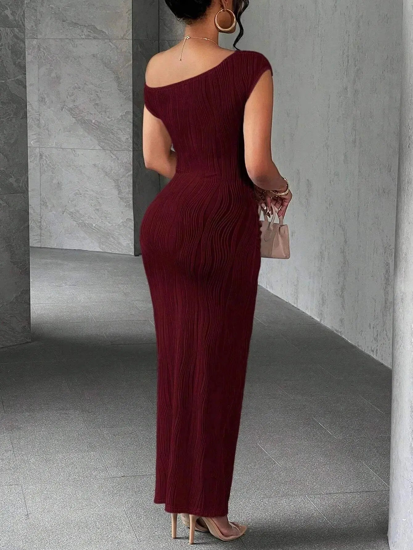 Asymmetrical One Shoulder Bodycon Maxi Dress - Stylish and Chic Asymmetrical One Shoulder Dress.