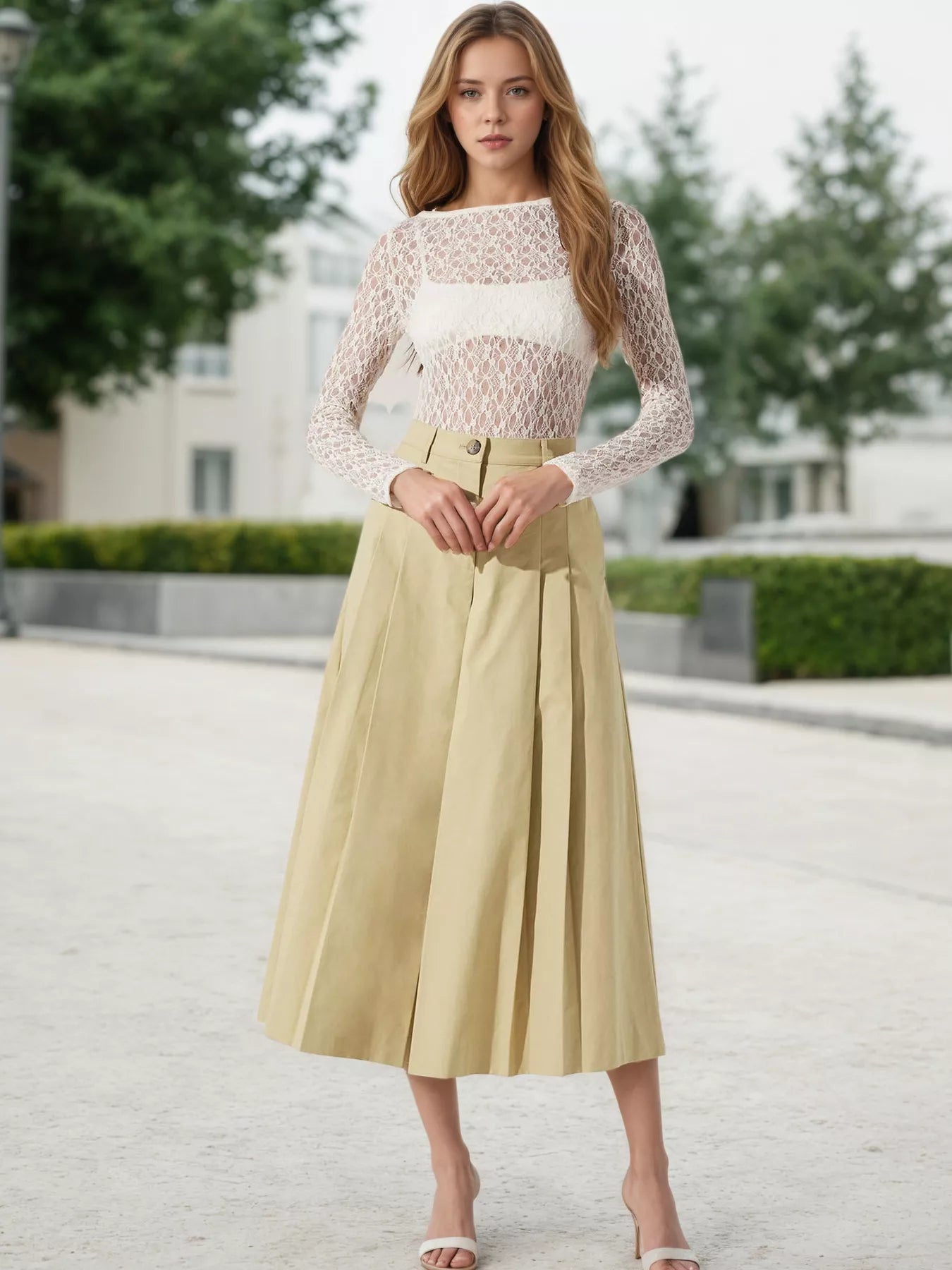 High-Waisted Pleated Wide-Leg Cropped Pants.