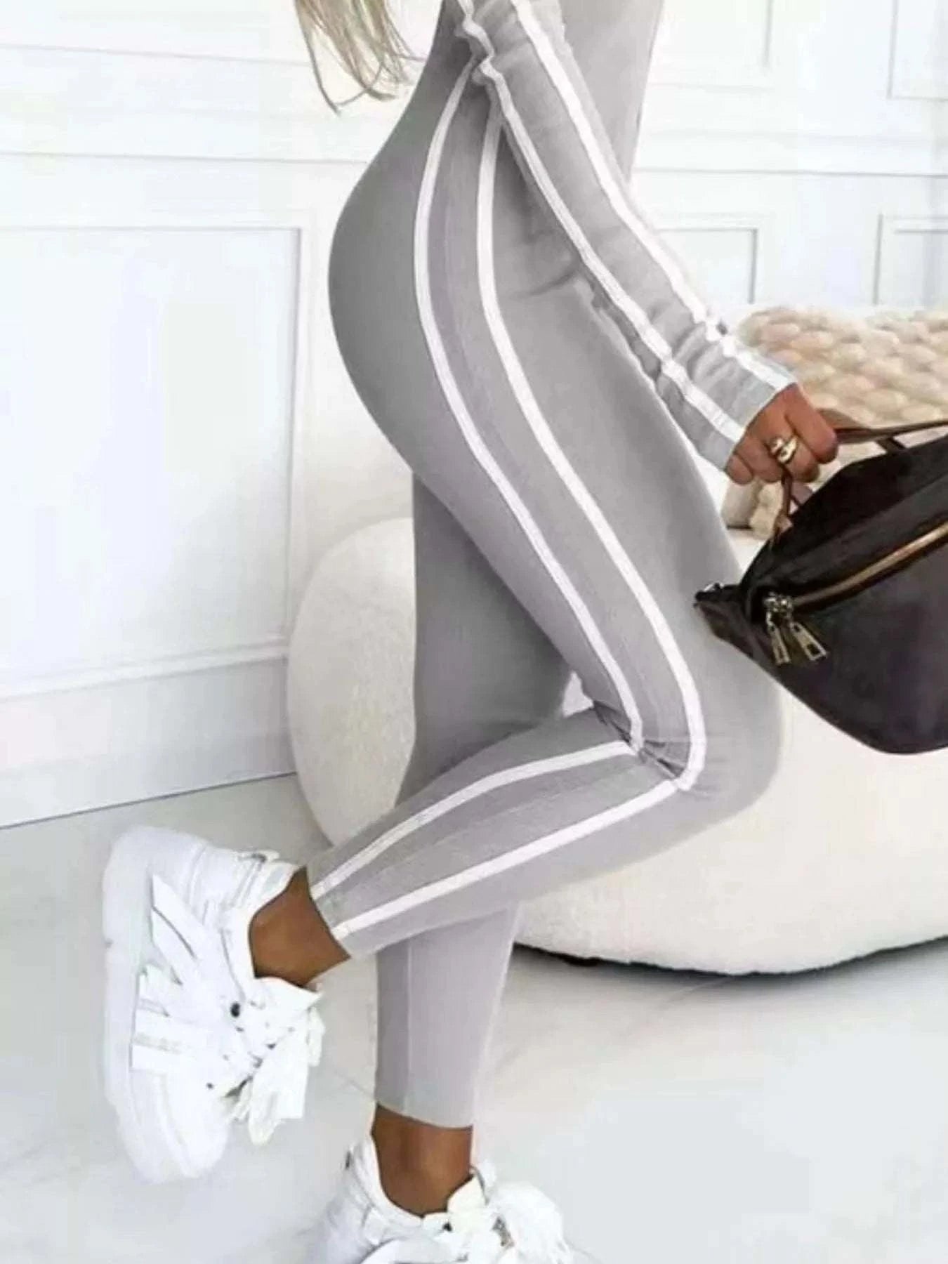 Full Size Stripe Zip-Front Long Sleeve Jumpsuit Plus SizeFeatures:Zipper
Material composition:100% polyester
Care instructions:Machine wash cold. Tumble dry low.
Imported
Product Measurements (Measurements by inches) &Redemption By Ashley NorthStripe Zip-Front