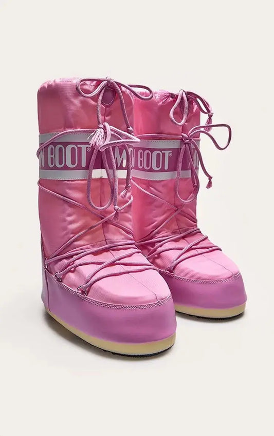 Pink Moon Boot Classic ankle boots with lace-up design and water-repellent shell material
