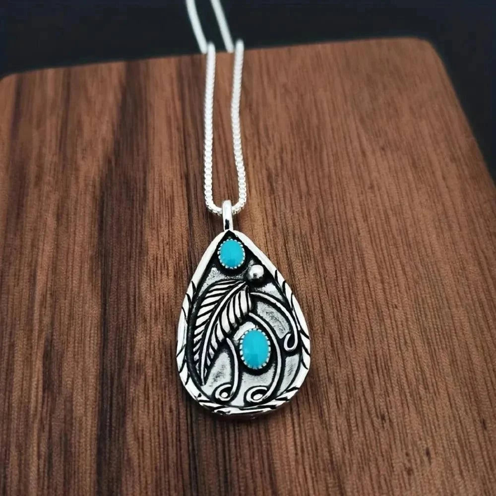 Alloy Turquoise Teardrop Pendant Necklace.