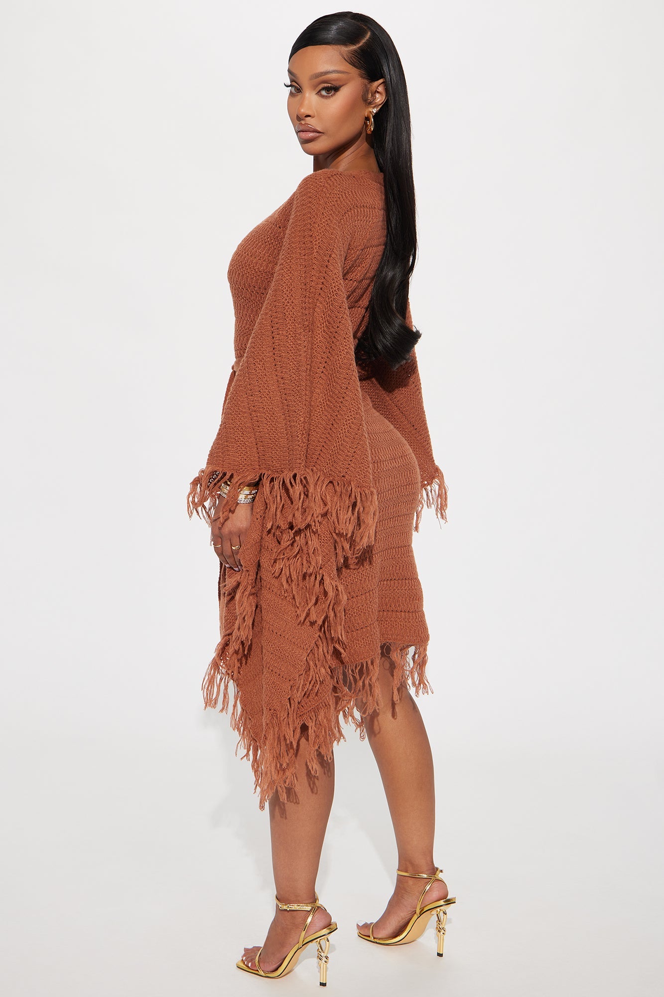 Embracing My Aura Chocolate Midi Dress for Effortless Style.