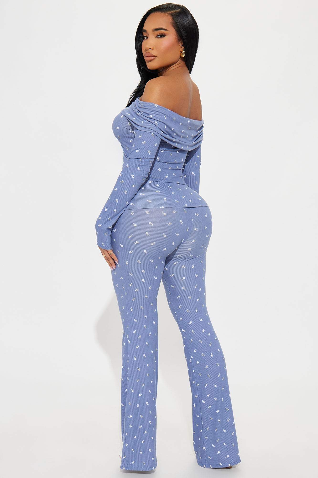 Bella Ditsy Floral Flare Pant set - Blue/comboAvailable In Blue/combo. Long Sleeve Top and Flare Leg Pant Set Stretch Regular 33" Inseam Elastic Waistband Self: 87% Polyester 13% Spandex Imported California PropMatching SetsBella Ditsy Floral Flare Pant set