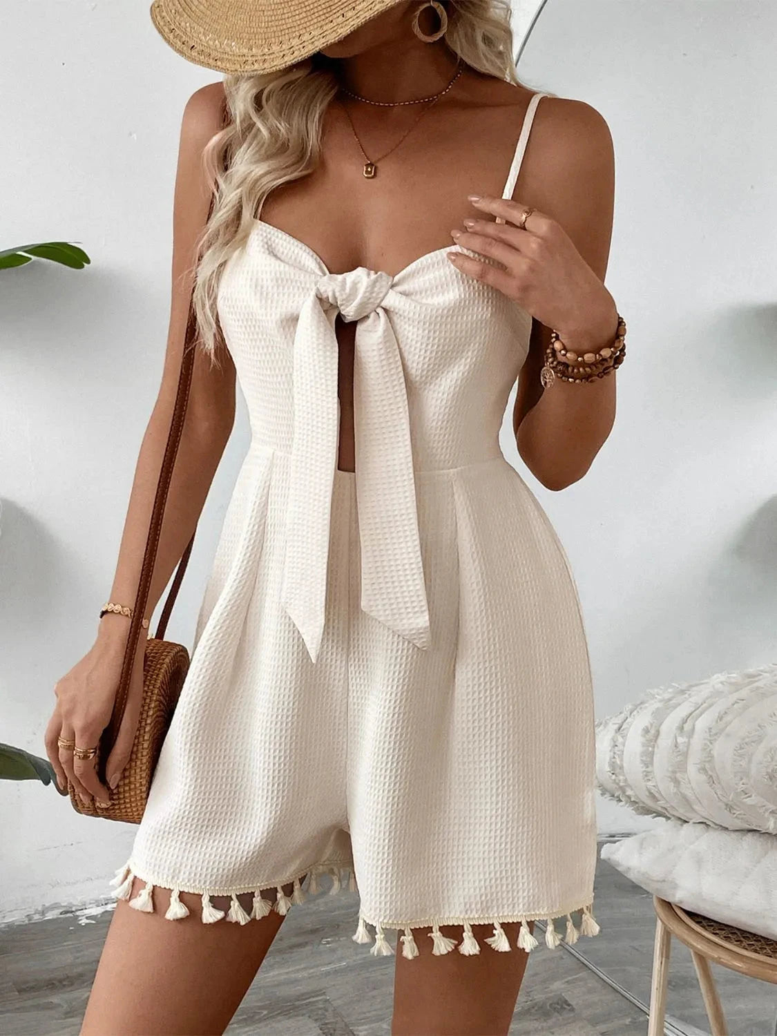 Sweetheart Neck Romper with Spaghetti Straps for Effortless Style.