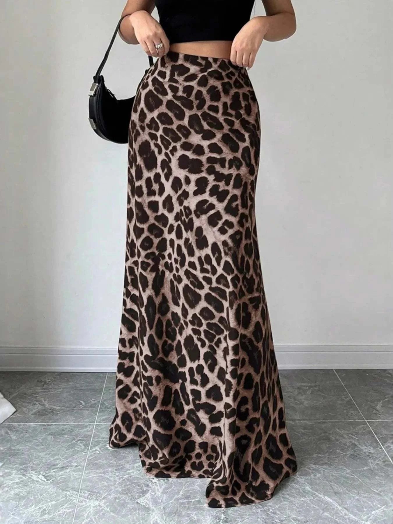 Leopard Print Maxi Skirt - High-Waisted Style for Effortless Elegance.