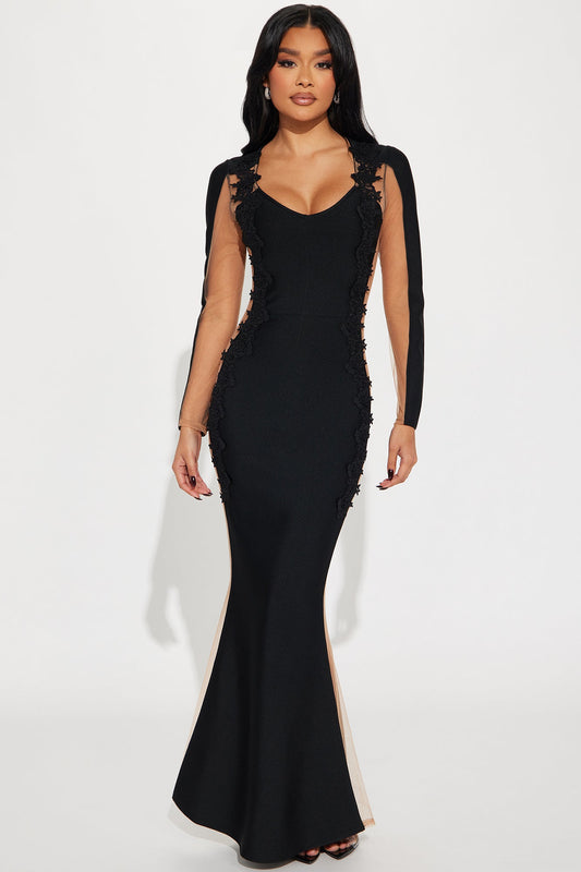https://cdn.shopify.com/s/files/1/0293/9277/files/12-22-23_S5_33_ZDFN123_Black_KJ_EV_14-22-47_25748_PXF.jpg?v=1704410905
