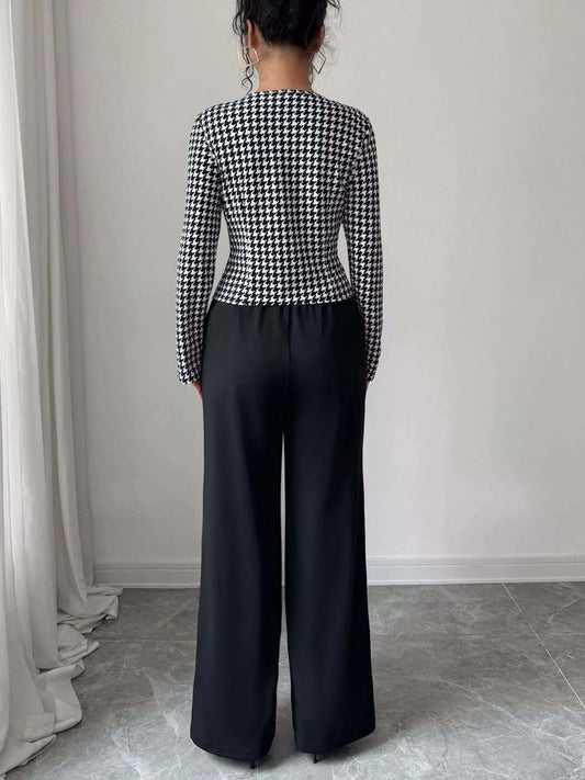 Houndstooth Blazer & Wide Leg Pants SetFeatures:Basic style
Number of pieces:Two-piece
Stretch:Slightly stretchy
Material composition:95% polyester, 5% elastane
Care instructions:Machine wash cold. TumbleHoundstooth Blazer & Wide Leg Pants