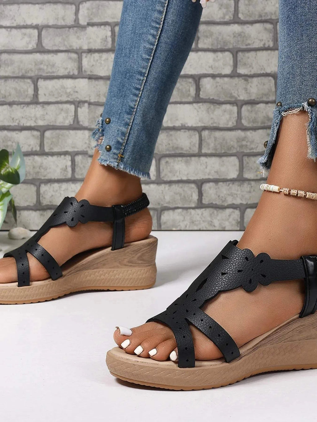 Cutout Wedge Sandals for Stylish Comfort.