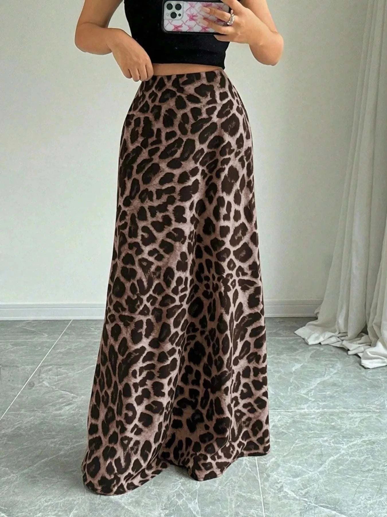 Leopard Print Maxi Skirt - High-Waisted Style for Effortless Elegance.