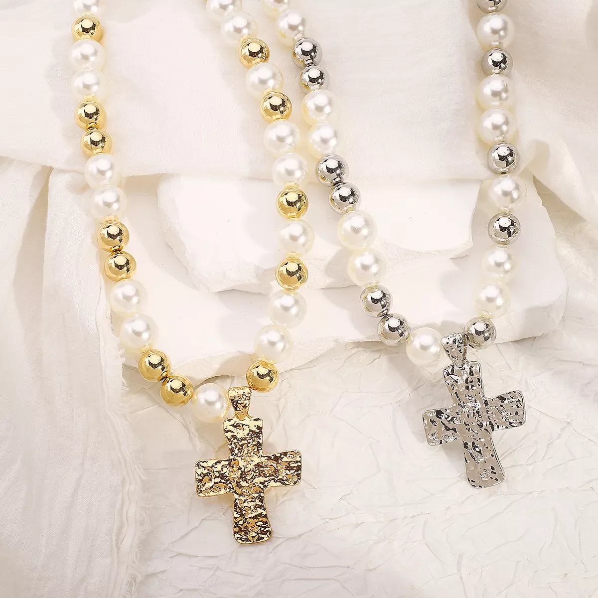 Pearl and cross pendant necklaces with synthetic pearls and 18K gold-plated or silver alloy crosses on beaded chains