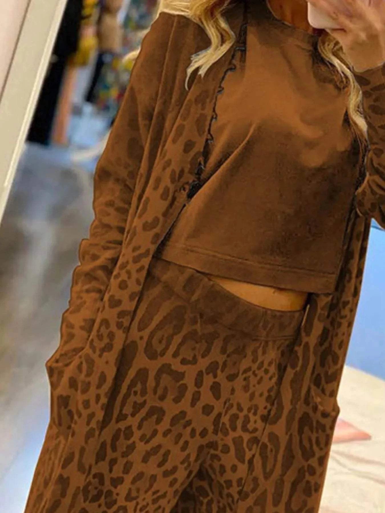 Longline Outerwear Pants Set with Long Sleeve Design.