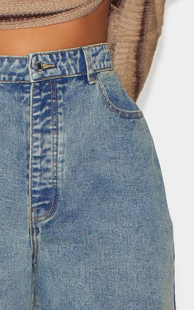 Plus Vintage Wash Boyfriend JeansIntroducing the plus vintage wash boyfriend jeans. Brought to you in versatile vintage wash denim, these jeans have a boyfriend style fit and front and reverse pockeRedemption By Ashley NorthPlus Vintage Wash Boyfriend Jeans