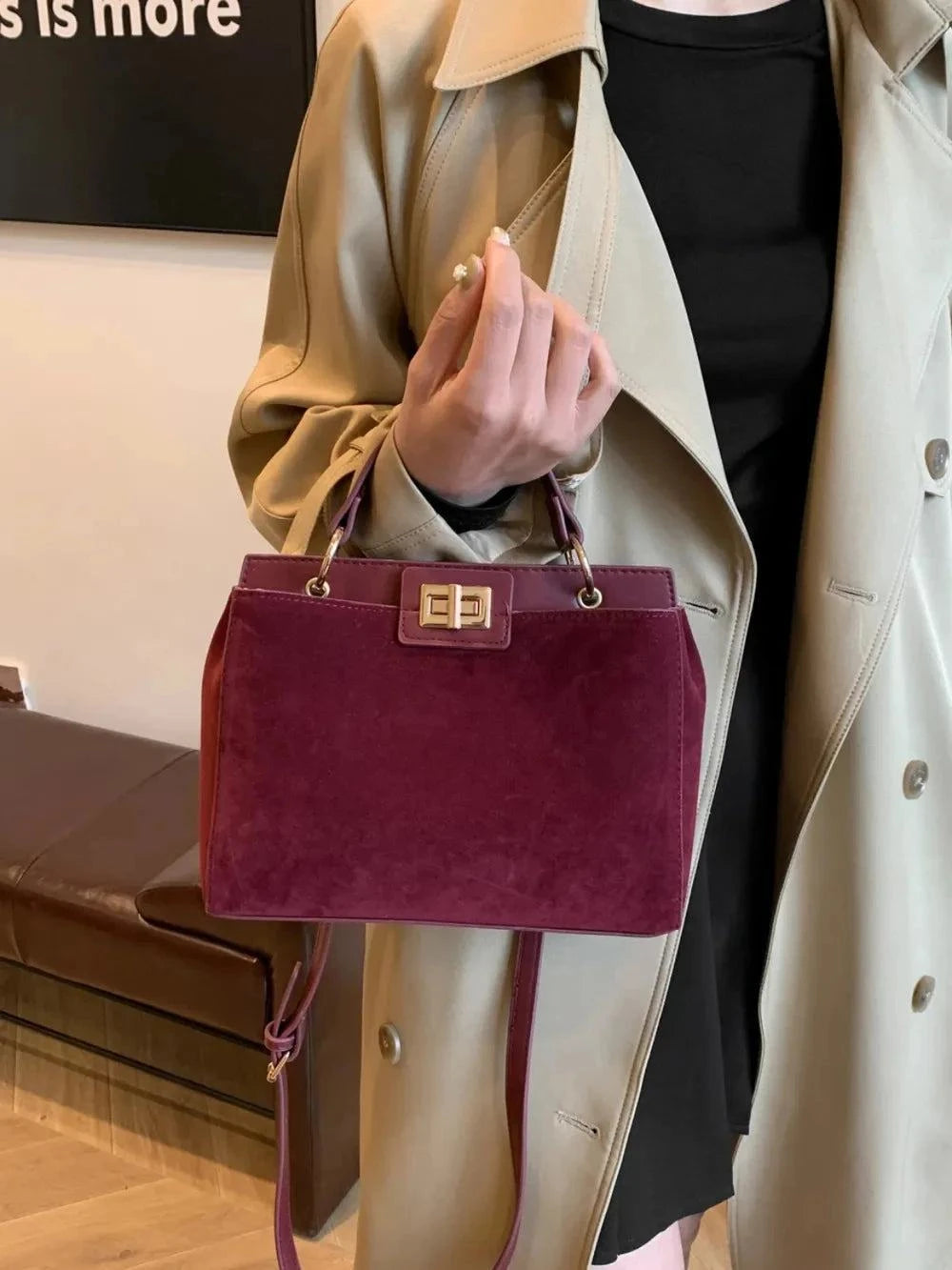 Solid Color Handbag with Removable Strap for Versatile Styling.