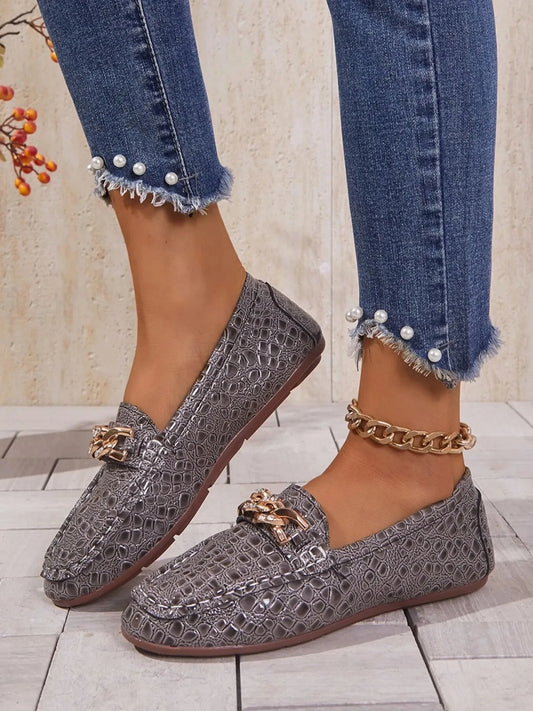 Chain Detail Round Toe Flats Slip-Ons