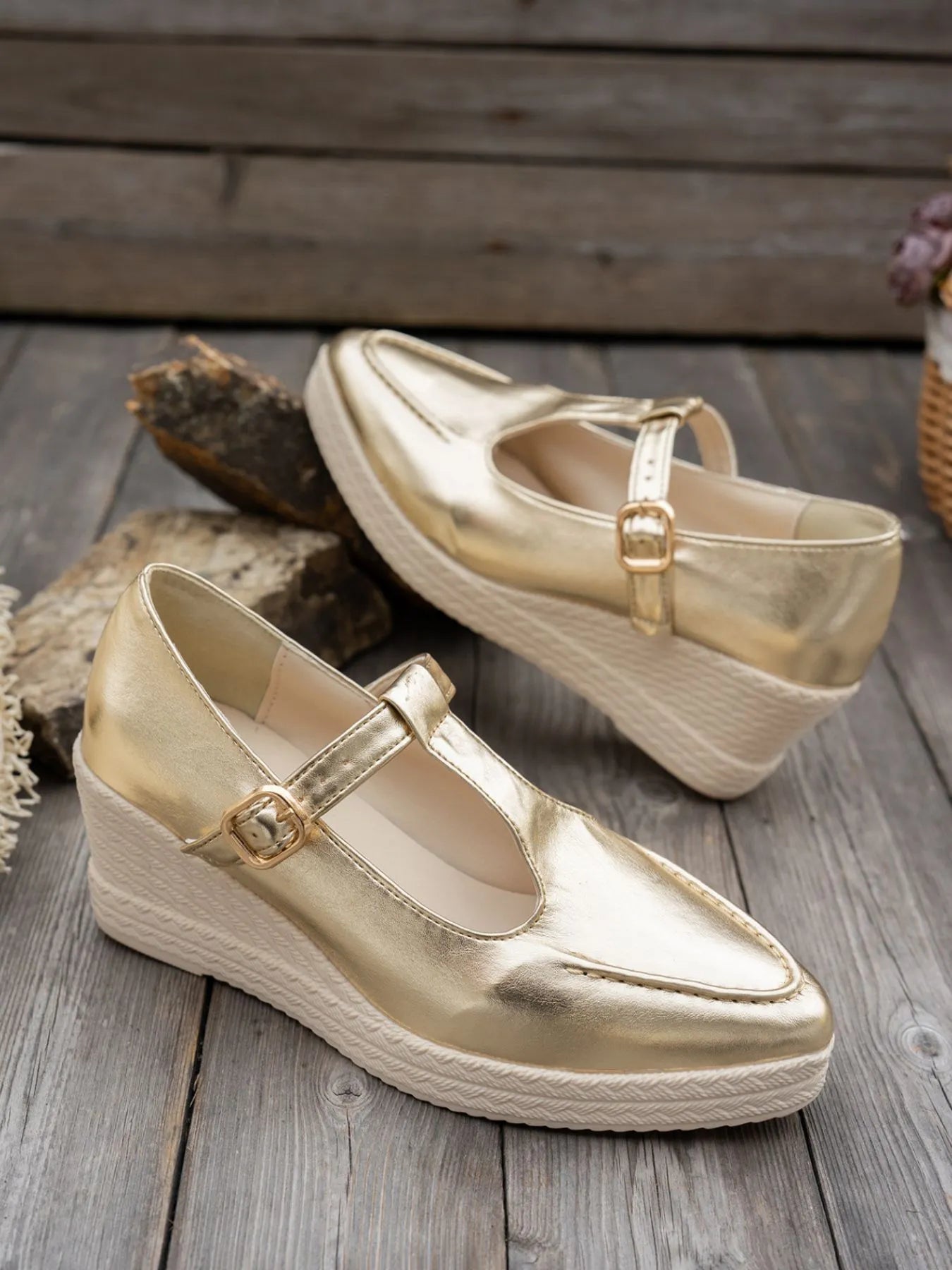 Point Toe Wedge Loafers.