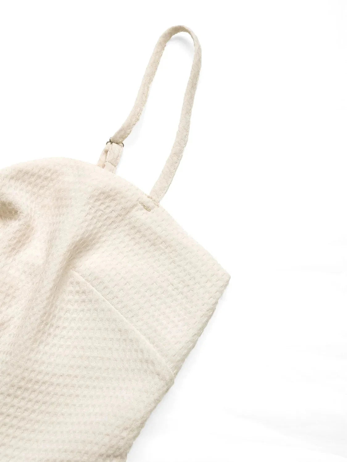 Sweetheart Neck Romper with Spaghetti Straps for Effortless Style.