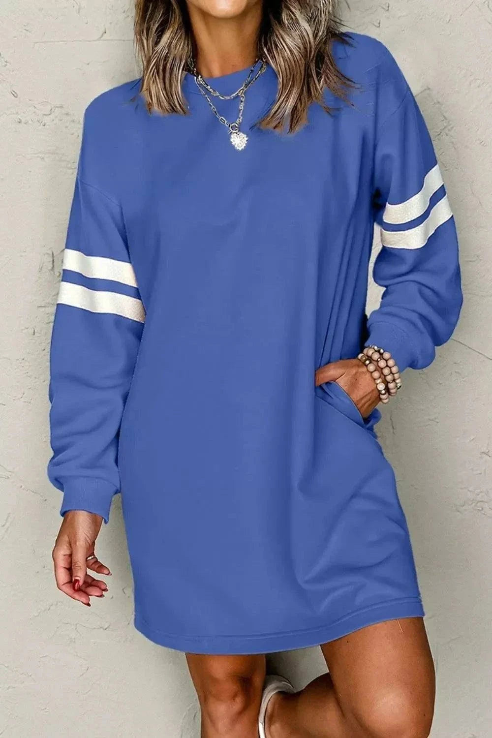 Stripe Long Sleeve Casual Sweatshirt DressFeatures:Pocketed
Stretch:Slightly stretchy
Body:Not lined
Material composition:65% polyester, 35% cotton
Care instructions:Machine wash cold. Tumble dry low.
ImportRedemption By Ashley NorthStripe Long Sleeve