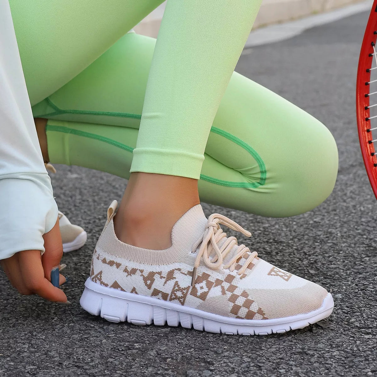 Breathable Mesh Lace Up Sneakers.