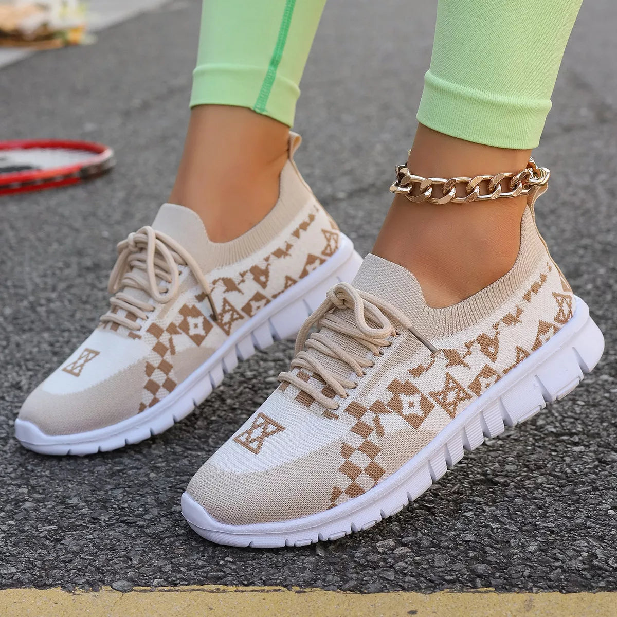 Breathable Mesh Lace Up Sneakers.