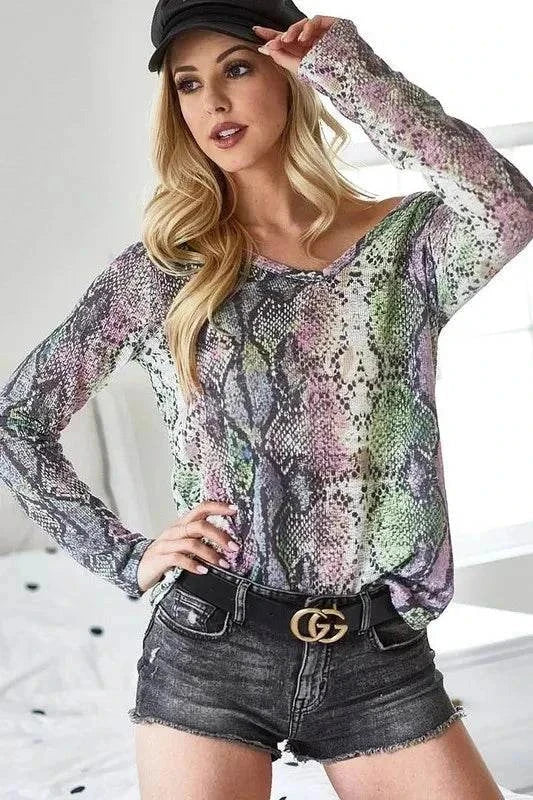 BiBi Snakeskin Print Low Gauge Hacci V Neck Top.