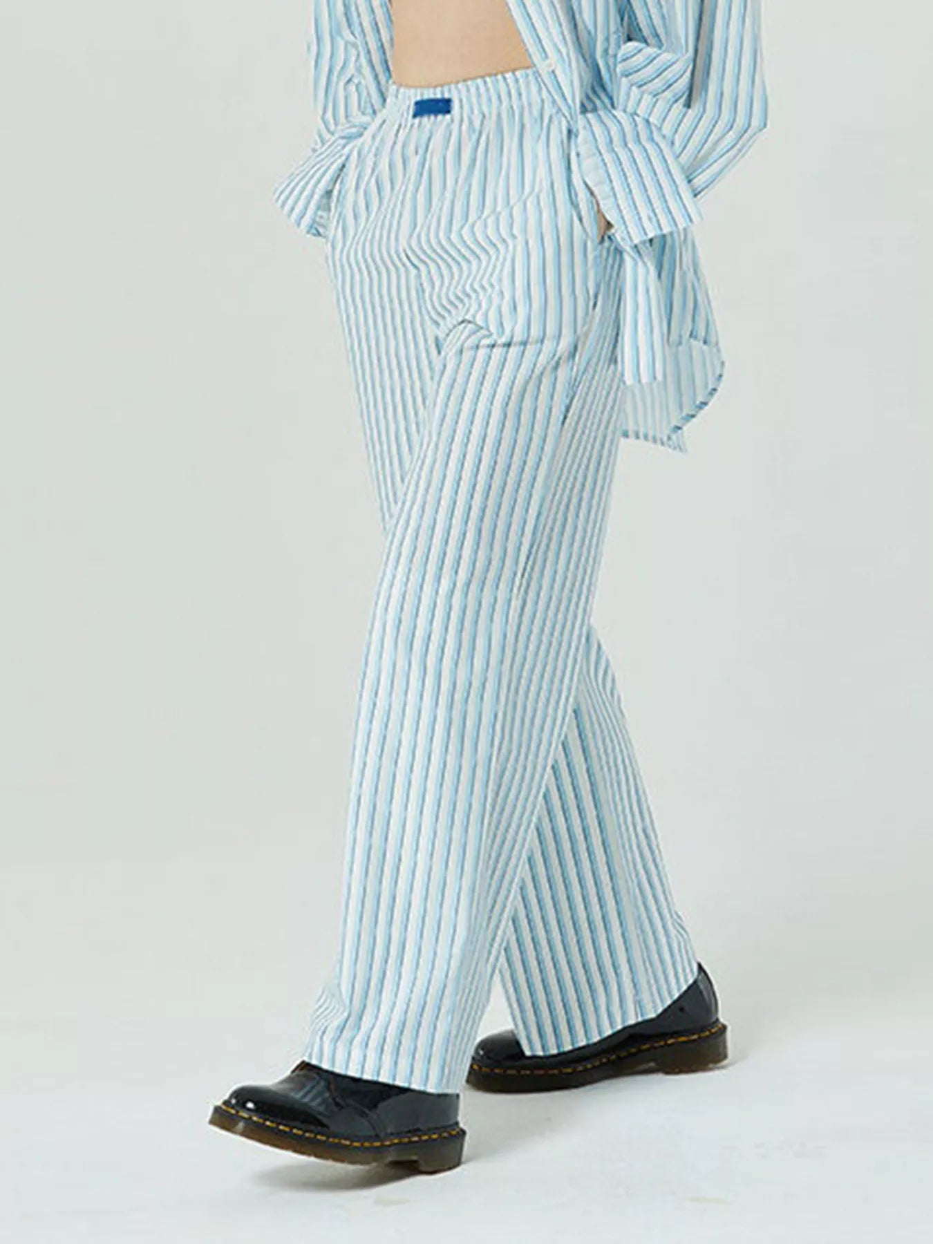 Elastic Waist Wide Leg Pants.