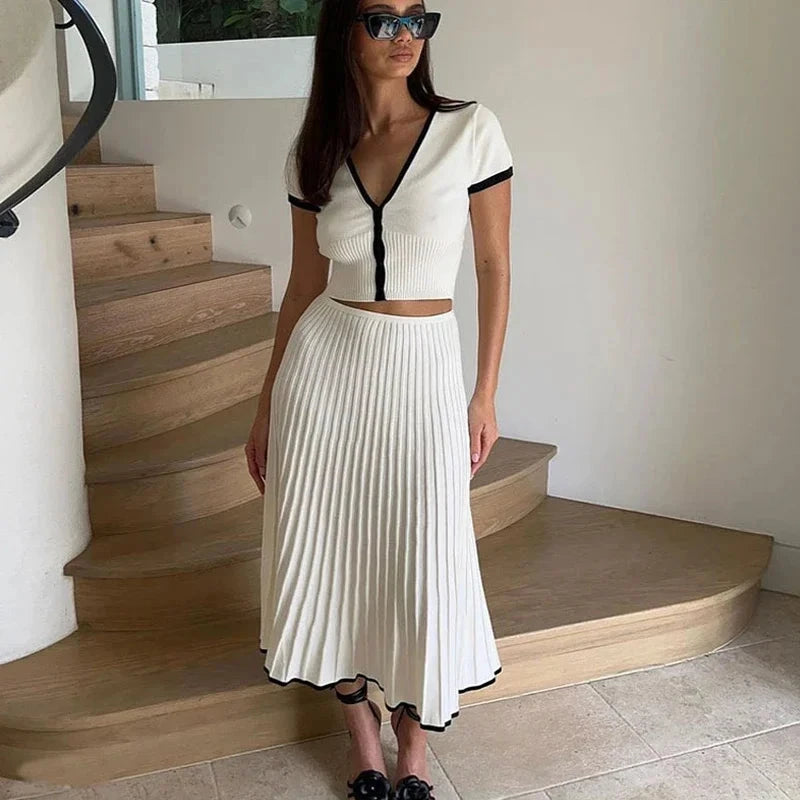 Elegant Pleated Two-Piece Set – Redefine Your Style