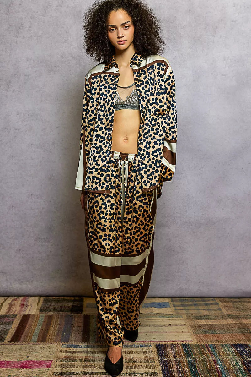 Leopard Printed Wide Leg Pants for Stylish Comfort and Versatile Style.