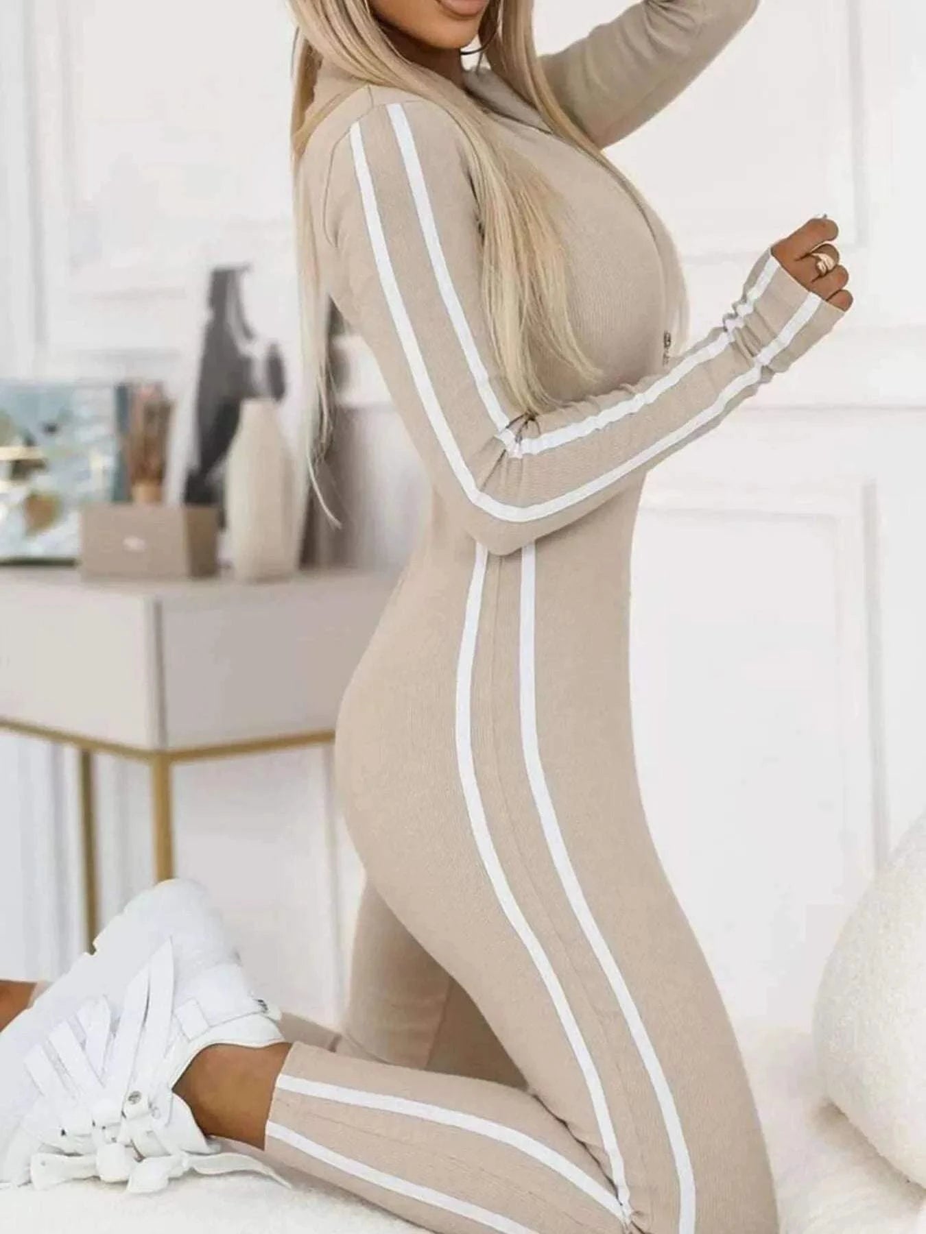 Full Size Stripe Zip-Front Long Sleeve Jumpsuit Plus SizeFeatures:Zipper
Material composition:100% polyester
Care instructions:Machine wash cold. Tumble dry low.
Imported
Product Measurements (Measurements by inches) &amp;Redemption By Ashley NorthStripe Zip-Front