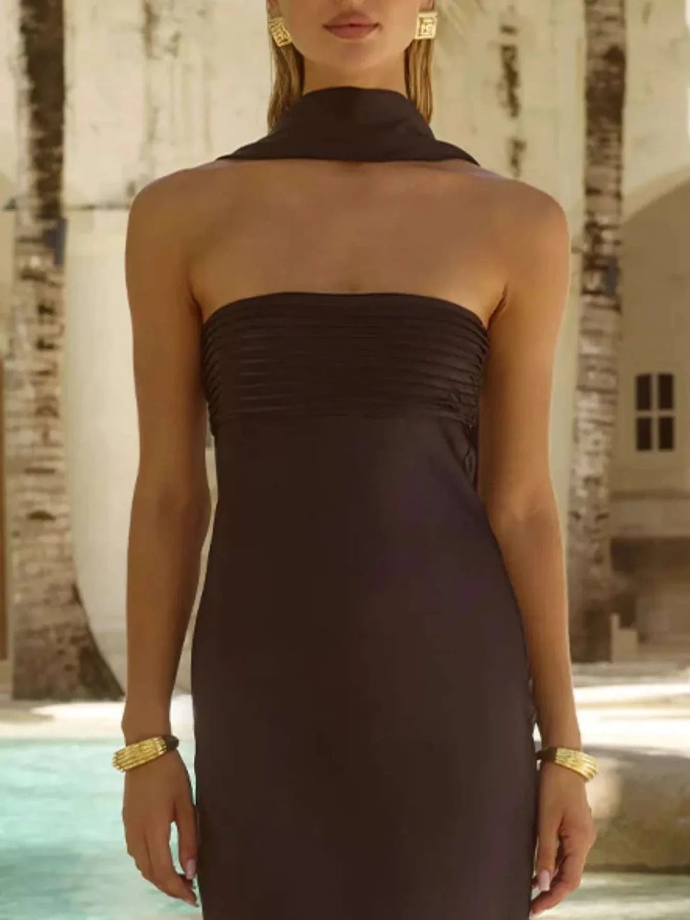 Black tube mermaid maxi dress with zipper and slit, 100% polyester, no stretch, sleeveless design