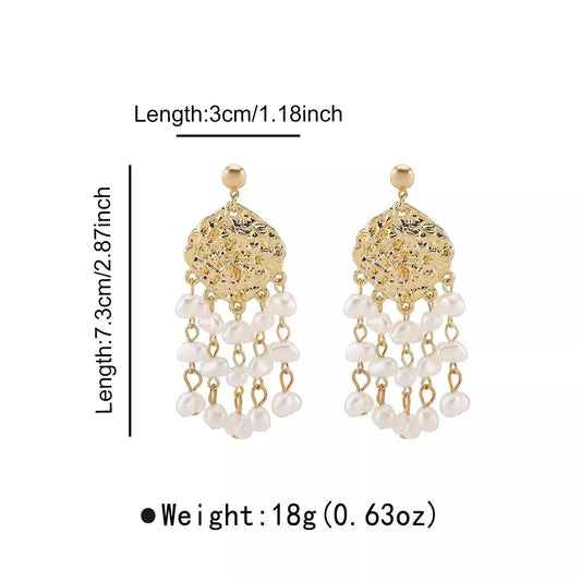 Pair of 18K gold-plated dangle earrings with synthetic pearls, 7.3cm length, lightweight and elegant design