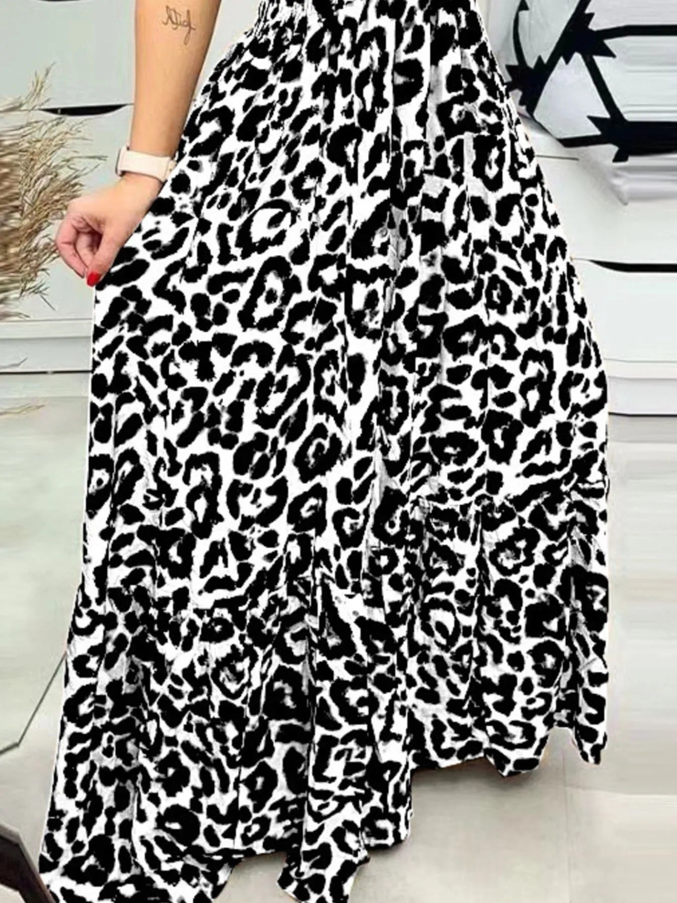 Full Size Leopard Print Dress - Spaghetti Strap Maxi Dress for Plus Size Fashion.
