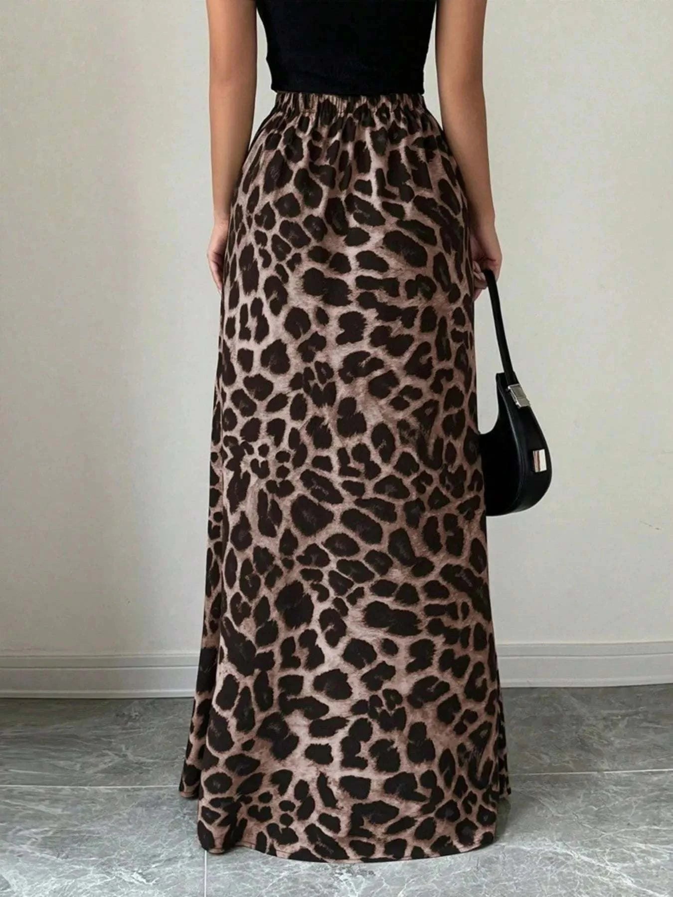 Leopard Print Maxi Skirt - High-Waisted Style for Effortless Elegance.